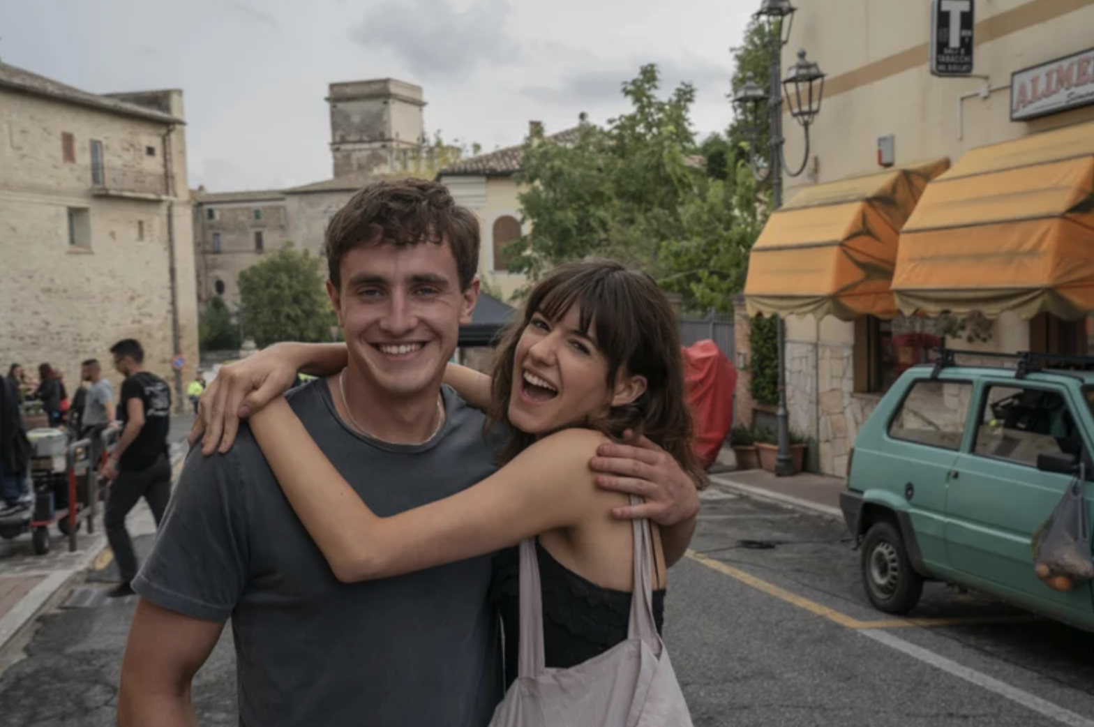 Persone normali, vite normali, canzoni normali
